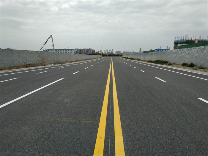 澜沧江路（天山路至秦岭山路）